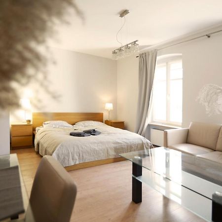 By The River And City Center - Comfortable Rooms Вроцлав Екстер'єр фото