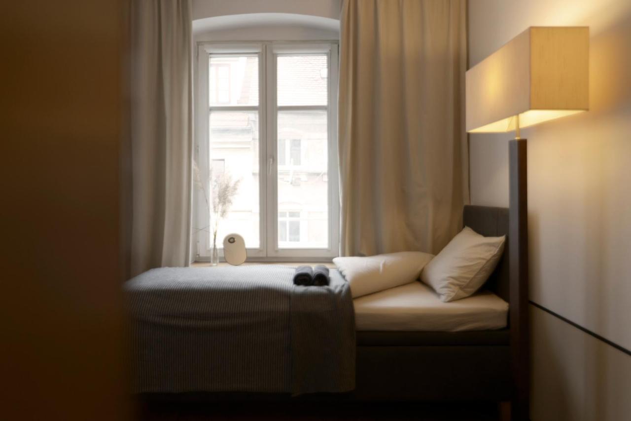 By The River And City Center - Comfortable Rooms Вроцлав Екстер'єр фото